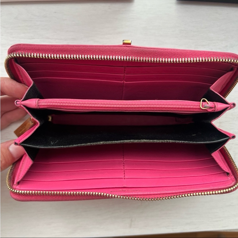 Saint Laurent Classic Y Ligne Leather Continental Wallet - Picture 3 of 5